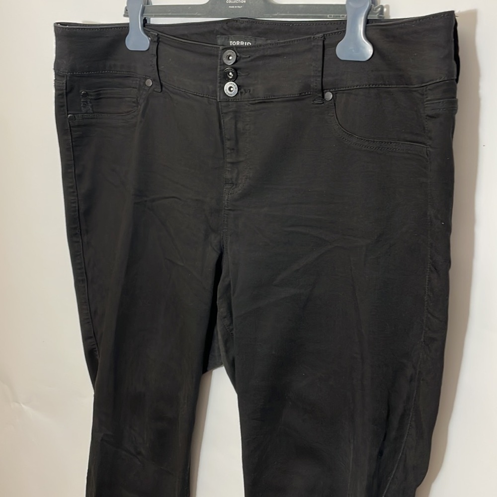 Torrid 24R JEGGING soft stretchy BLACK - Picture 7 of 11